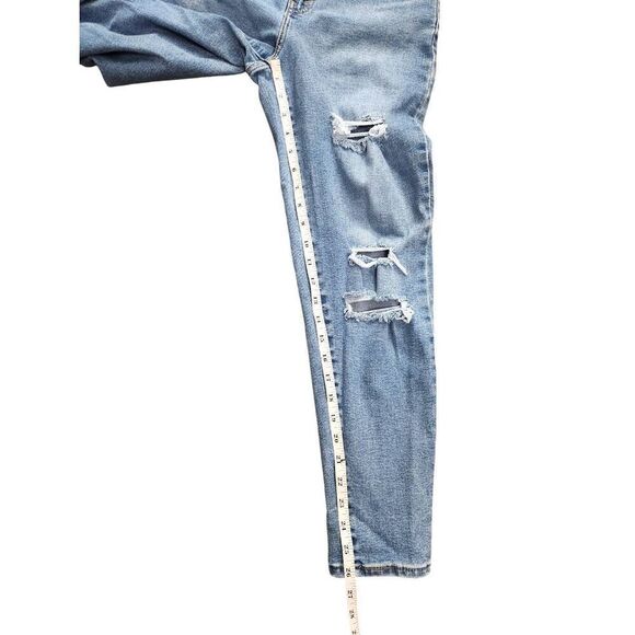 Levis SilverTab Mom Jean women's 26x26* measured distressed High-Rise Taper - Picture 4 of 11